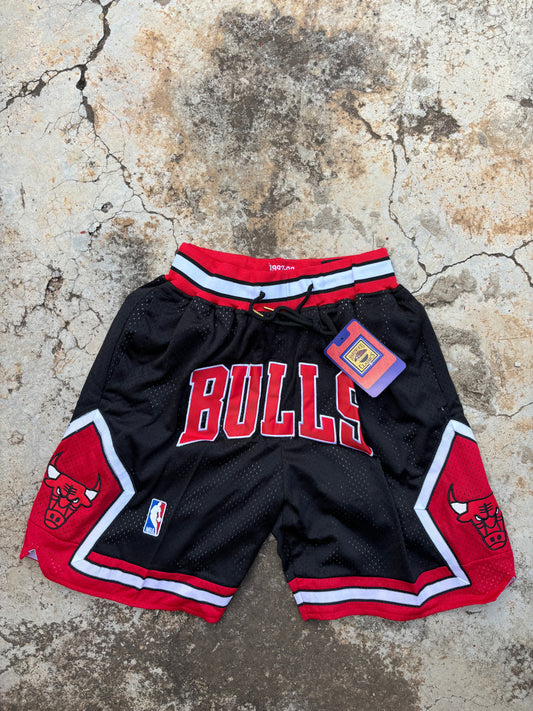 Black Chicago Bulls Retro Shorts 1997-98